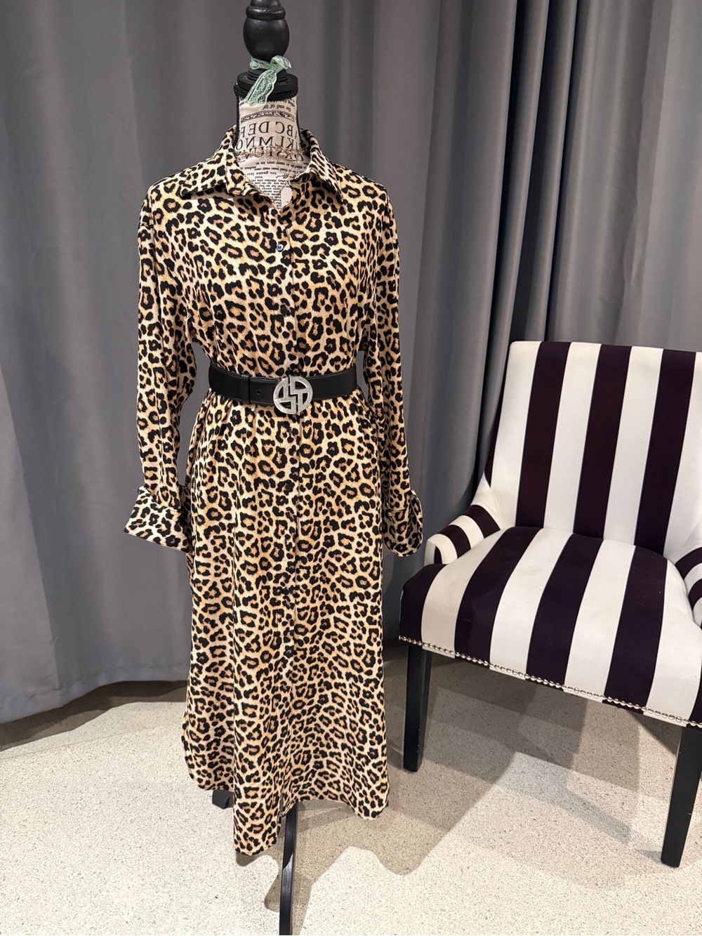 H&M Leopard Print Long Sleeve Shirt Dress in Tan and Black